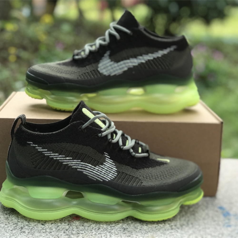 Nike Air Max Scorpion Flyknit - Picture 6 of 9